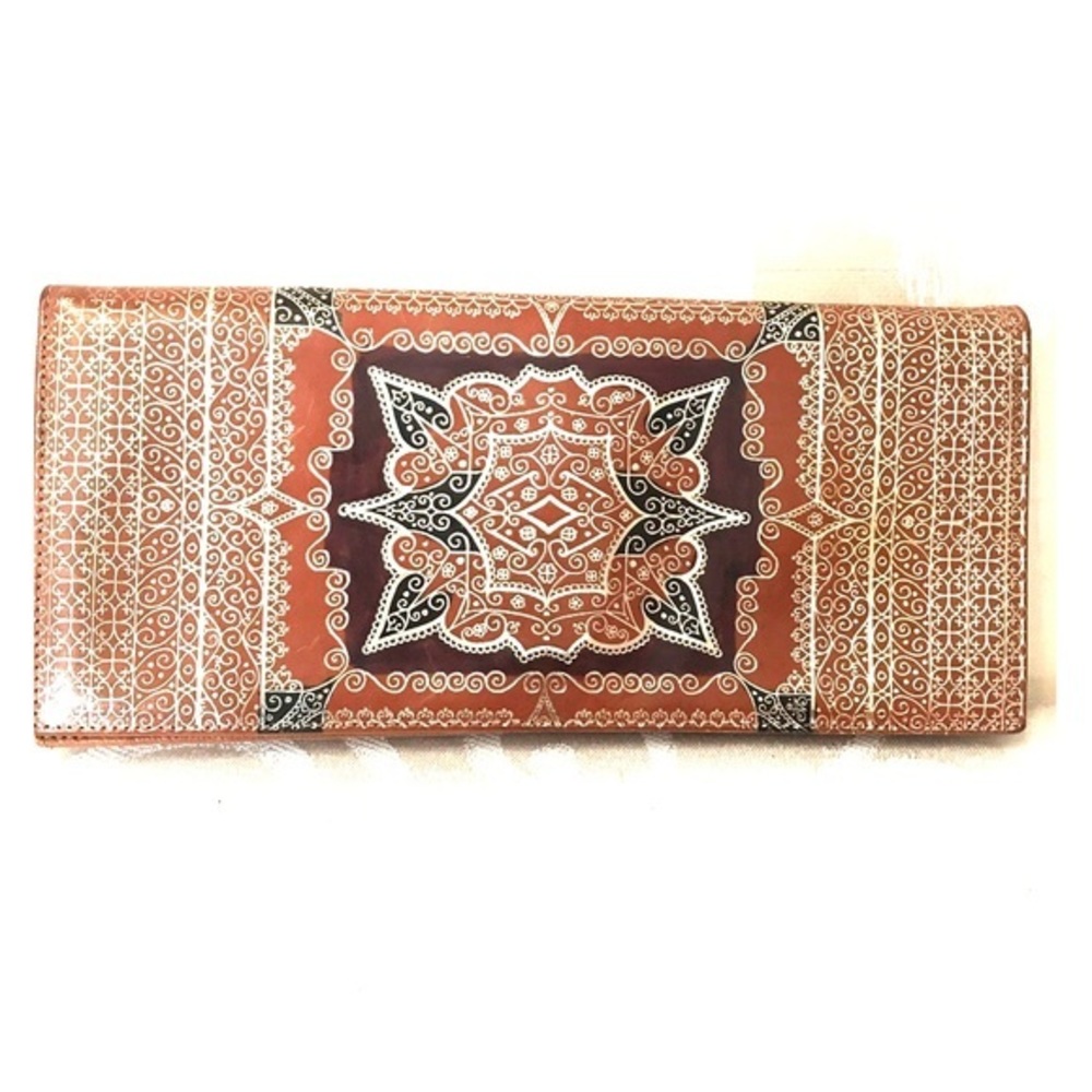 Made in Italy gold Henna design clutch flat clutch